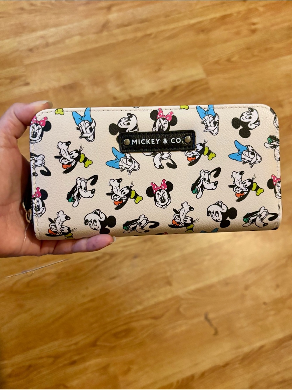 NWT Aldi Exclusive/Limited Release Mickey & Co. Cream Character Wallet/Wristlet